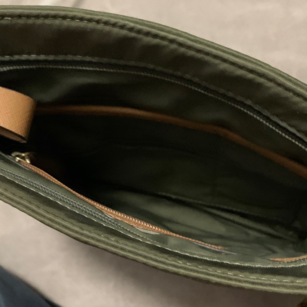 Michael Kors Olive Green Crossbody with Tan Trim - Picture 11 of 14
